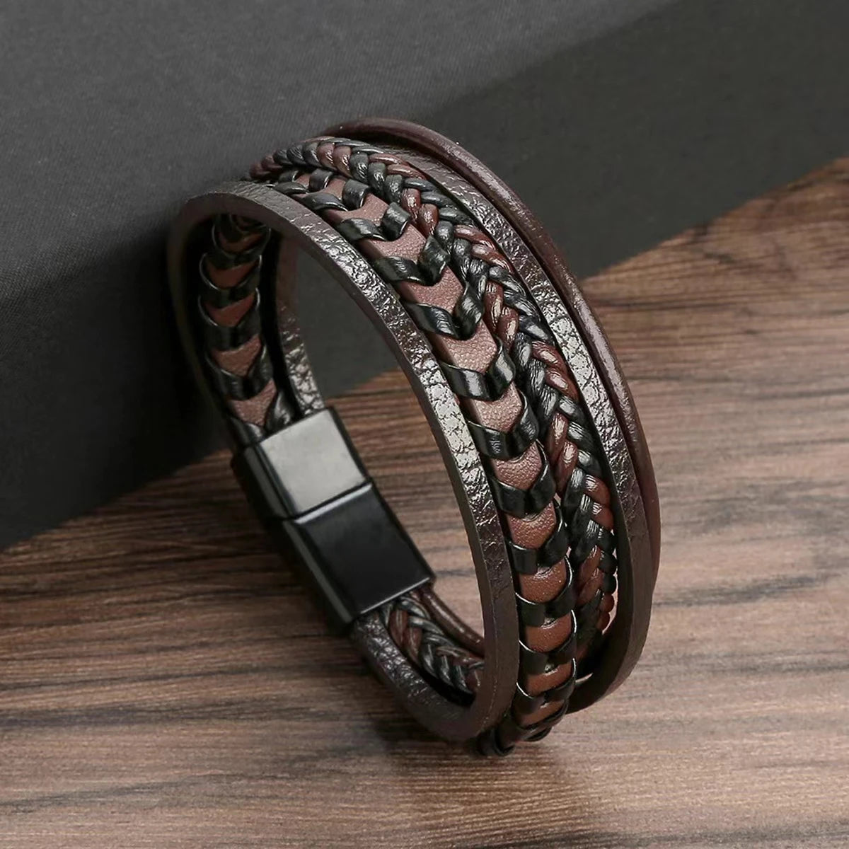 Bracelet Cuir Tressé — L'accessoire de l'homme qui a du style